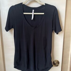 Babaton Black Short Sleeve Tee